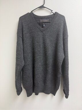 Vintage Abercrombie & Fitch Men's 100% Wool V-Neck Sweater